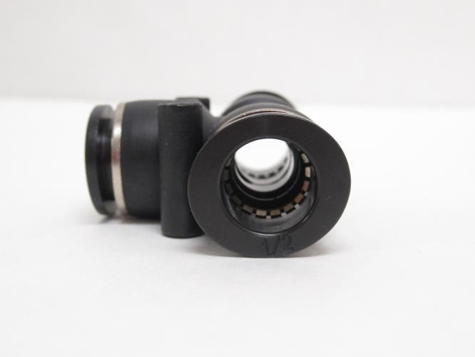 Industry-Std 1PEU8; Air Union Tee; 1/2" PTC