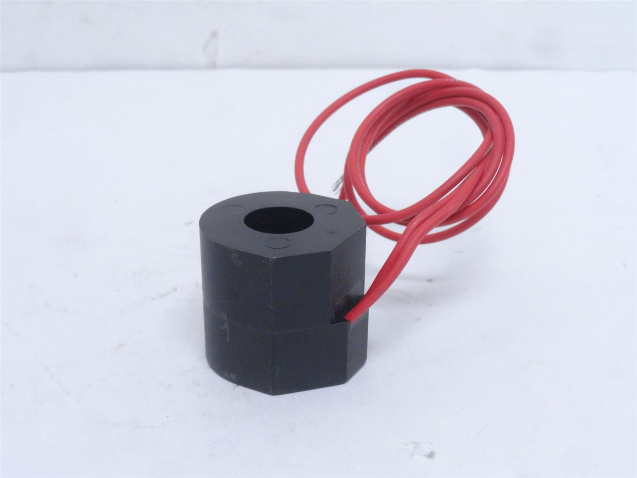 Asco 099257-004D; Solenoid Coil MP-C-011; 24V/60Hz; 22V/50Hz