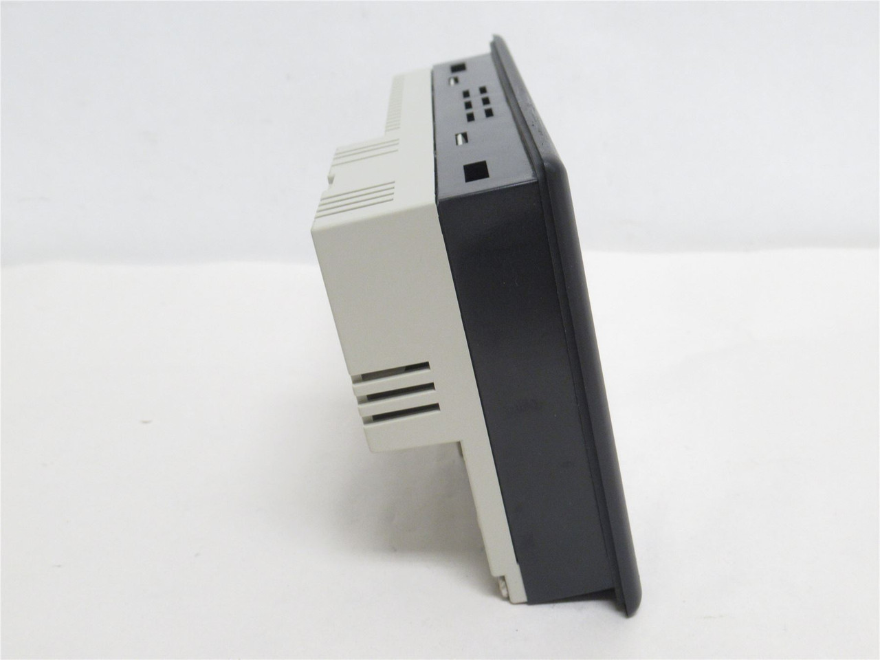 Omron NT21-ST121B-E; Touchscreen 5.2" Monochrome