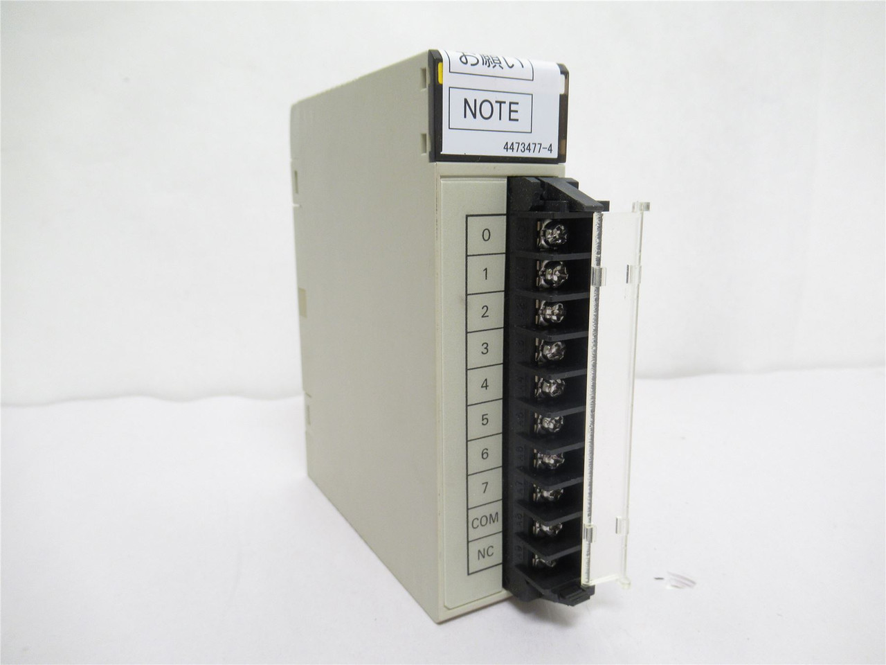 Omron C200H-OA223; Output Module; 24VAC; 8-Solid State Out