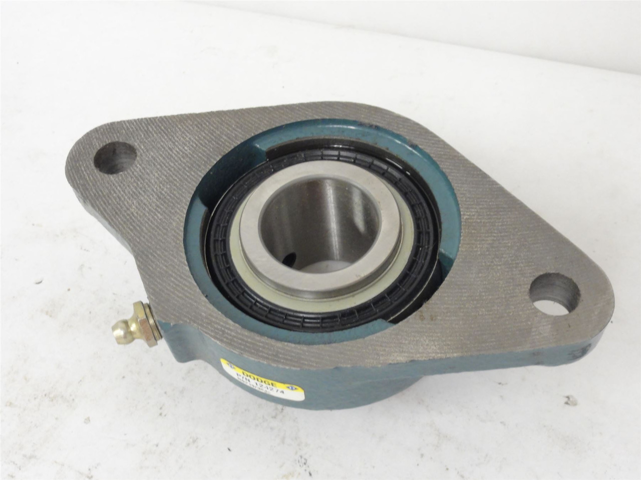 Dodge F2B-SC-102; 2-Bolt Flange Bearing; 1-1/8" ID; 124274
