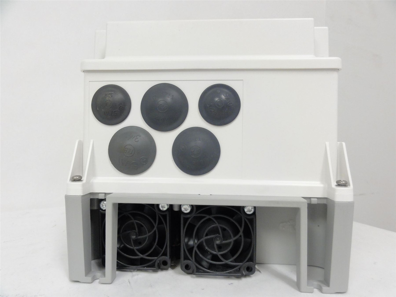 Allen-Bradley R20AD014C3AYNANC0; AC Drive; 10HP; 480V; Reman