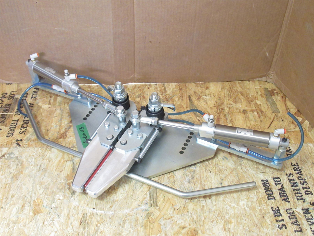 MFG- 6MCLA0758; Spring Loaded Jaw Assembly; 1MPa Max