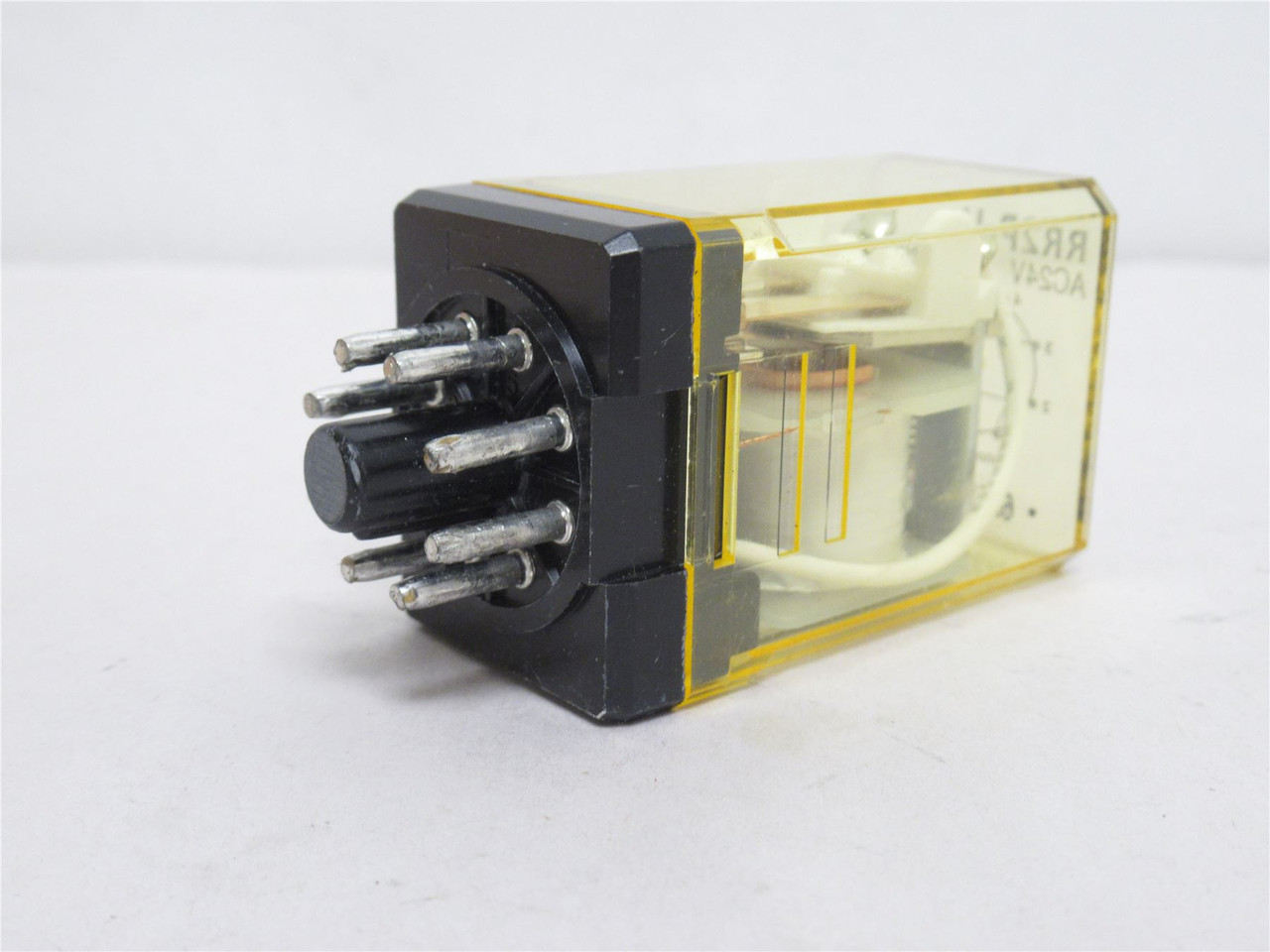 Idec RR2P-UAC24V; Power Relay; 120-240VAC; 10A; 24VAC Coil
