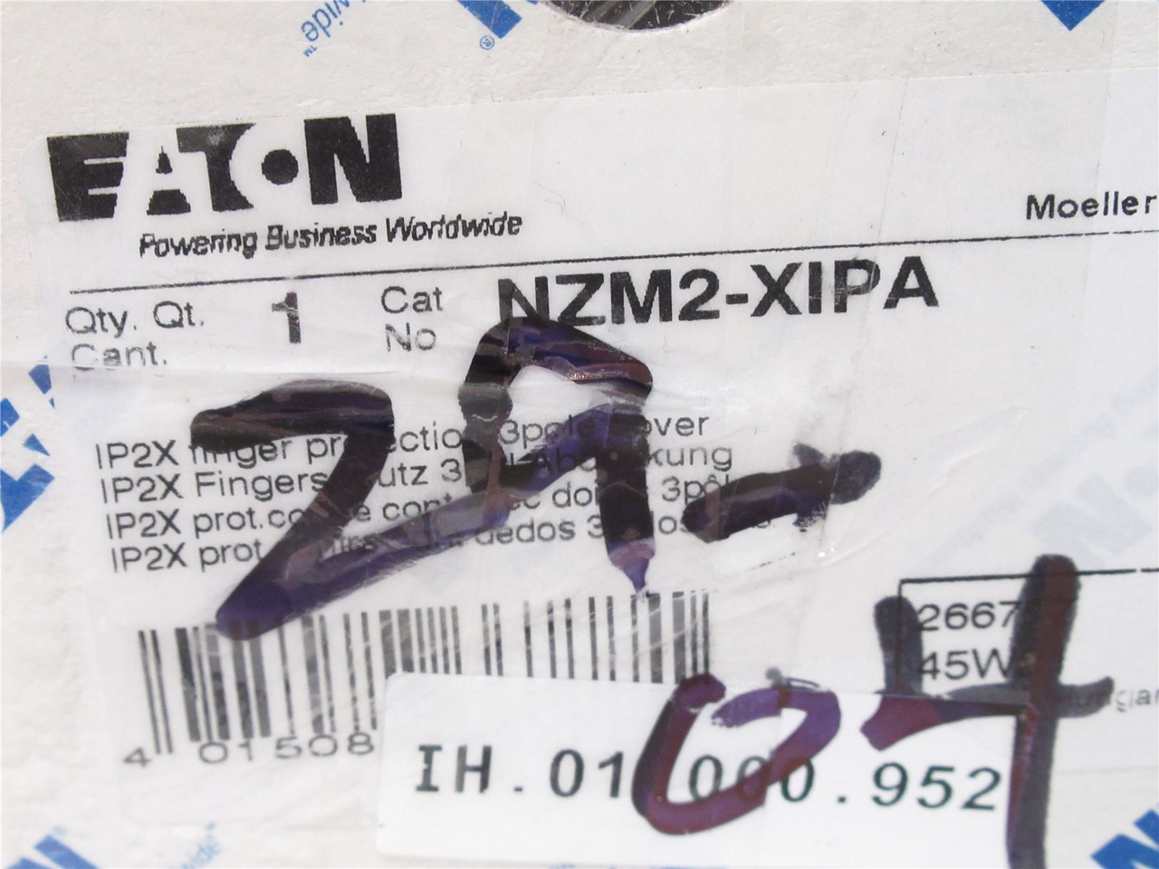 Eaton NZM2-XIPA; Lot-3 Finger Protection Cover