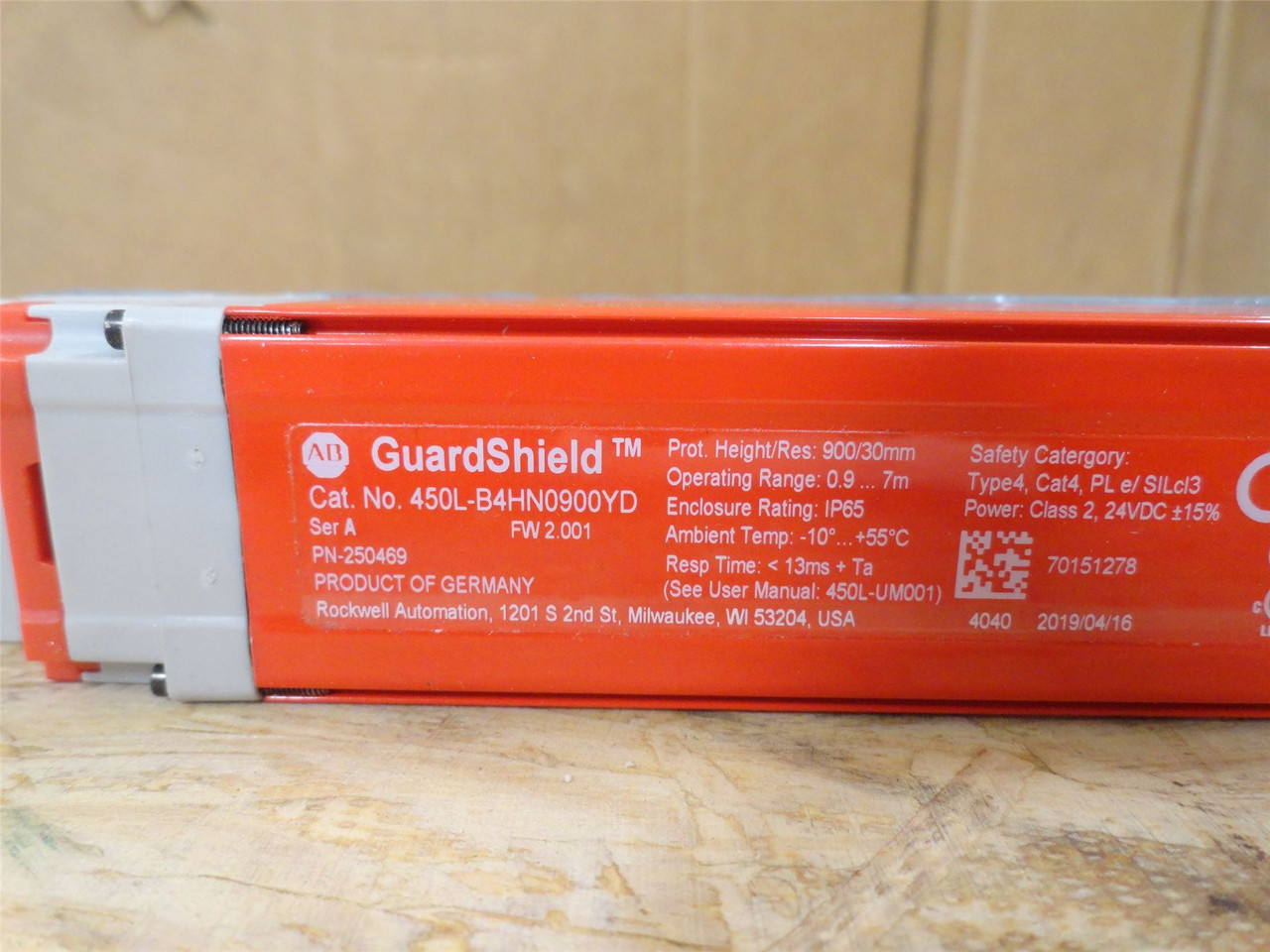 Allen-Bradley 450L-B4HN0900YD; Light Curtain Transceiver