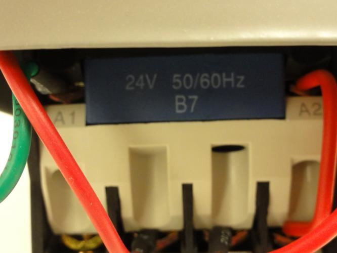 Dayton 2UXW1; Starter 25A; 3P; 600V Max; Coil: 24VAC