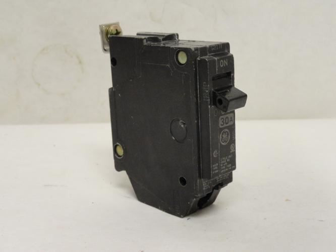 Square D QOB120; Bolt-On Circuit Breaker 20A; 1P; 120/240VAC