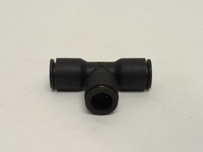 Legris 3104 10 00; Black Plastic Union; 10mm Tube; 290Psi