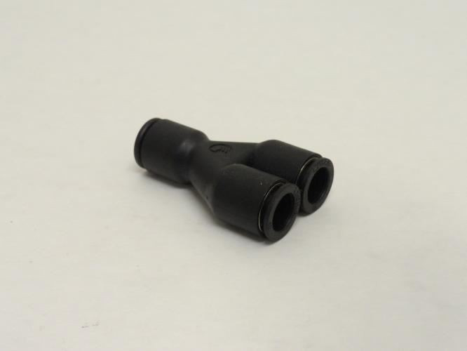 Legris 3140 10 00; Wye Plastic Tube Union; 10mm PTC; Black