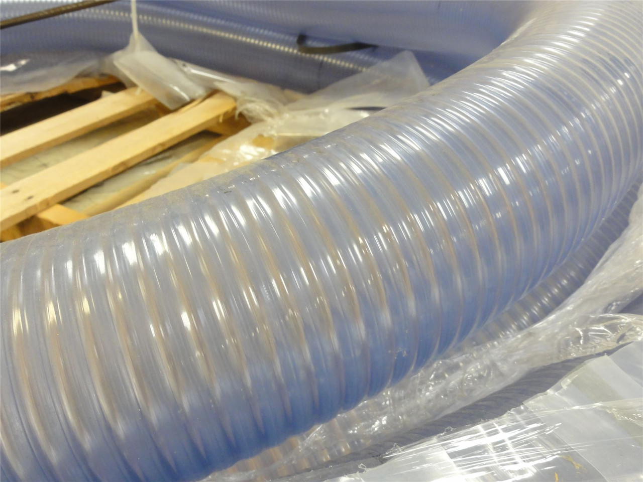 Kuriyama FT400X60; Heavy Duty PVC Suction Hose 4"ID x 60' Roll