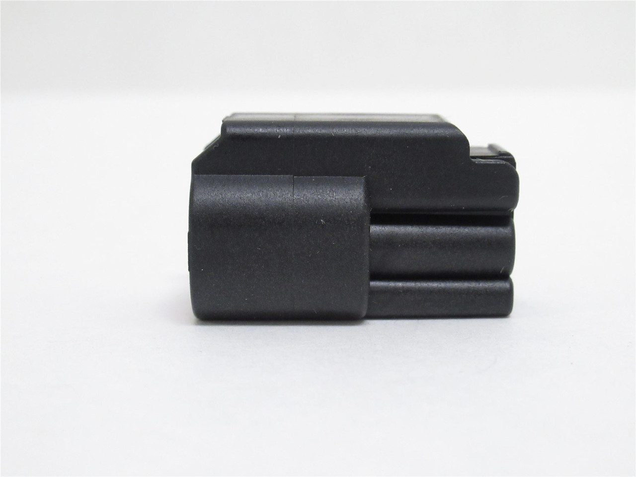 EPC E-7979; Lot-8; 2-Pin Female Sealed Auto Ignition For Ford