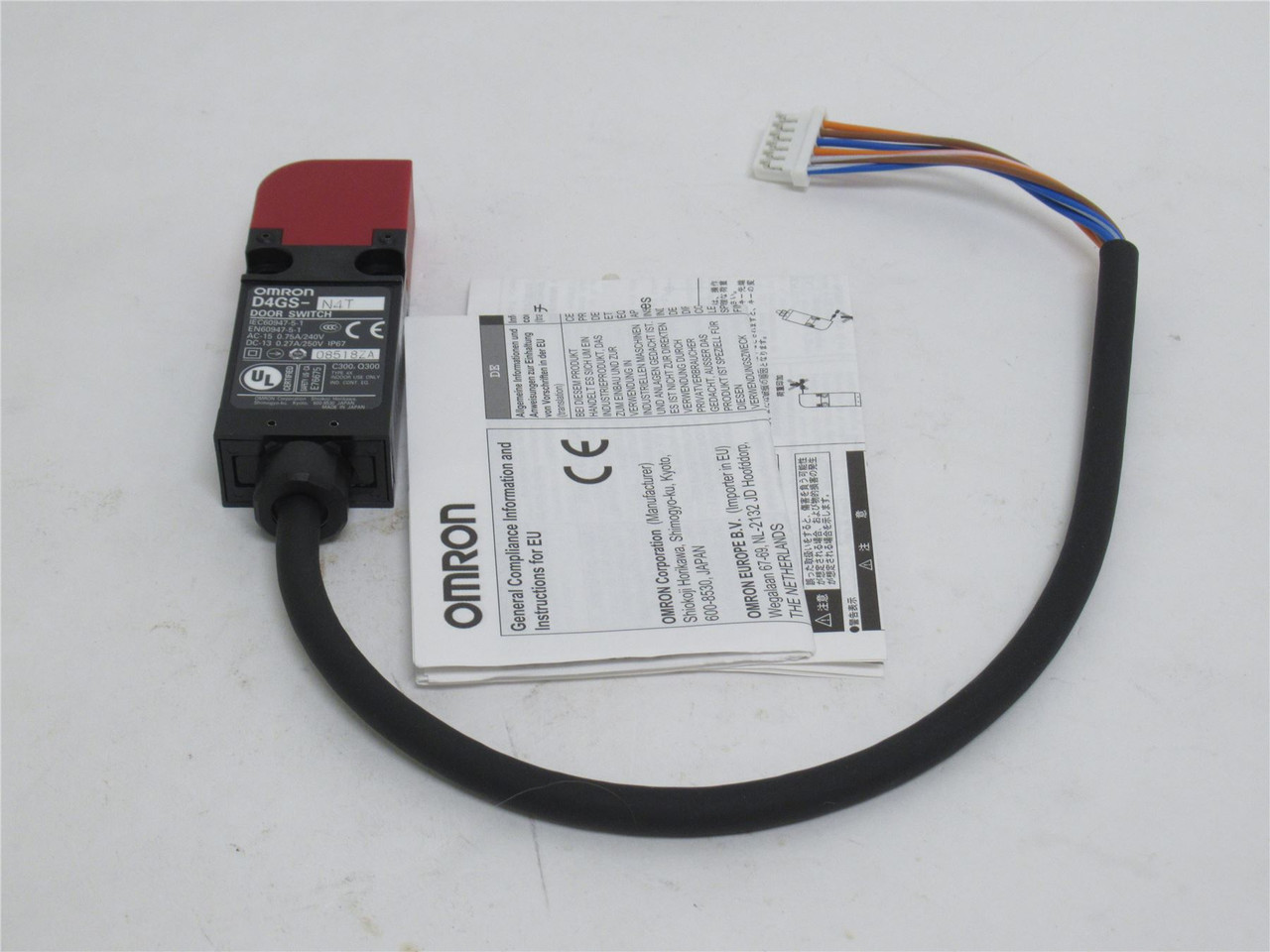 Omron D4GS-N4T; Safety Switch; 3PST-NC; 240V; 750mA