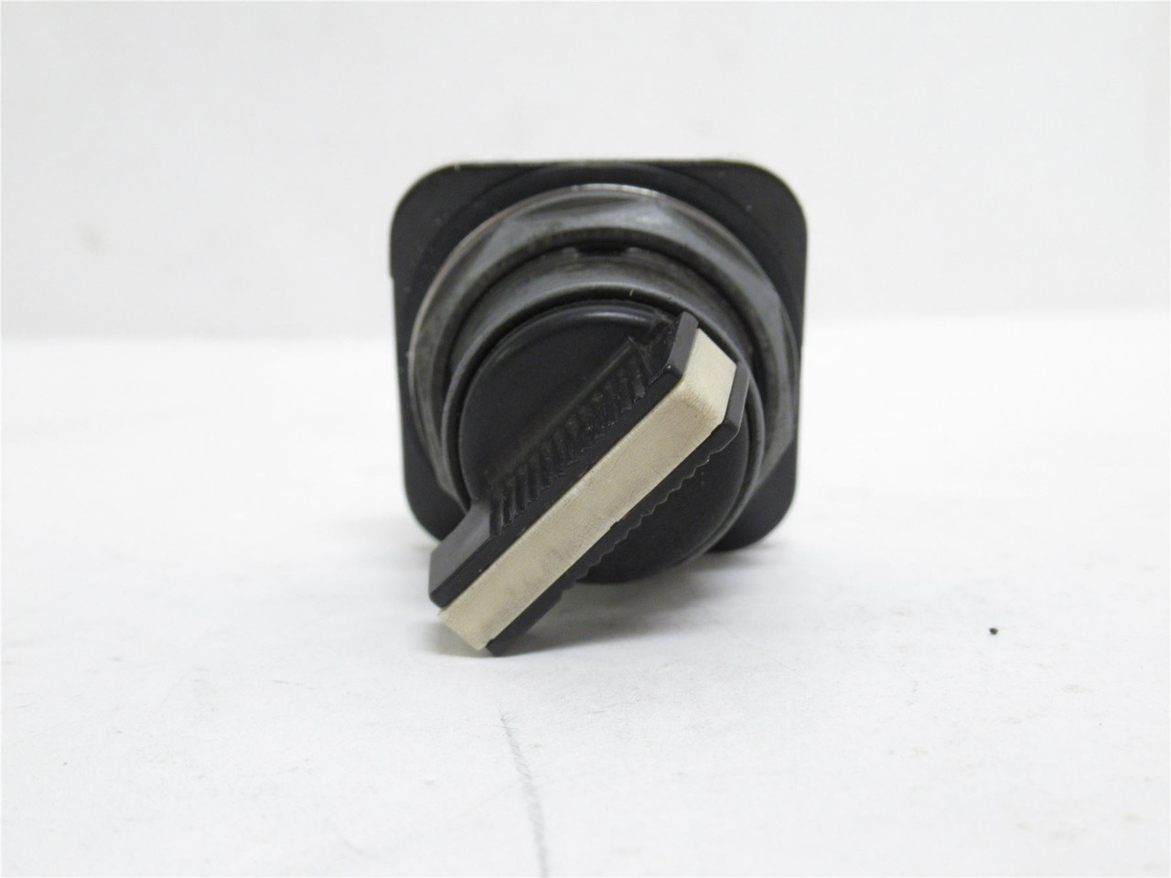 Siemens 52SX2AAB; Maintain Selector Switch