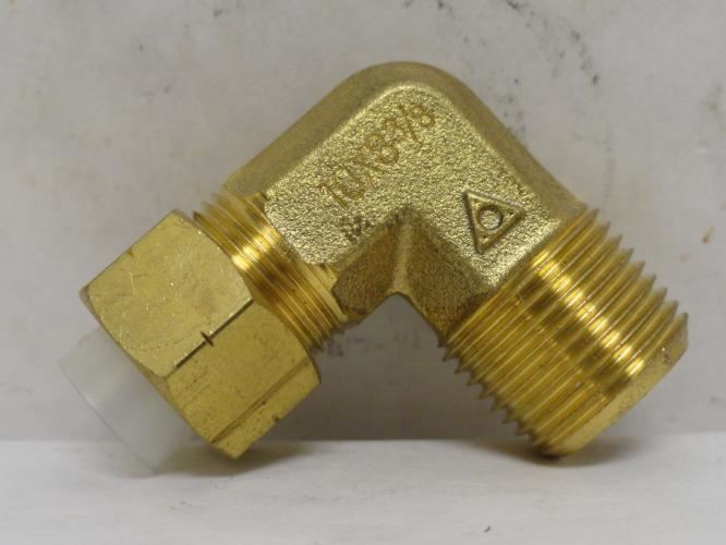 Mazak H13NT000970; Lot-3; Tube Elbow; 90Deg; 1/4" x 3/8NPT