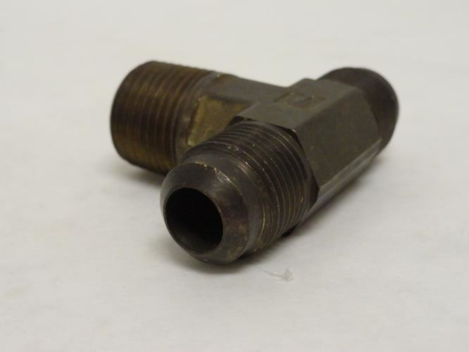Parker 145F-8-8; Brass Male Branch Tee 1/2 SAE J512; 1/2NPT