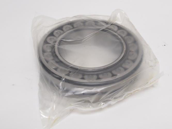 NSK 2217EAKE4C3; Spherical Roller Bearing 85mmID x 150mmOD