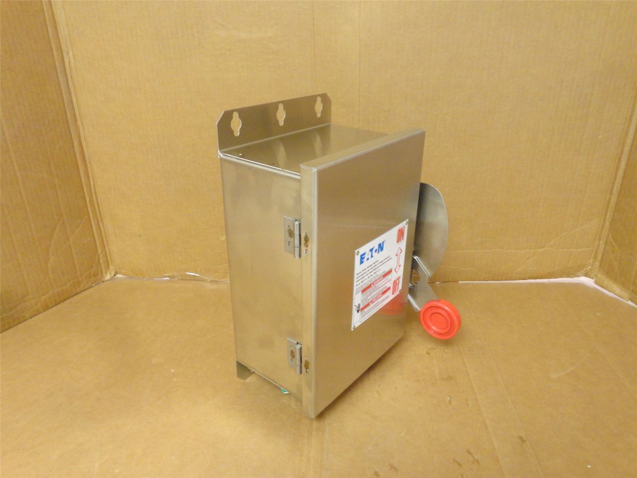 Eaton DH361UWKX; Single-Throw Non-Fused Safety Switch SS 30A