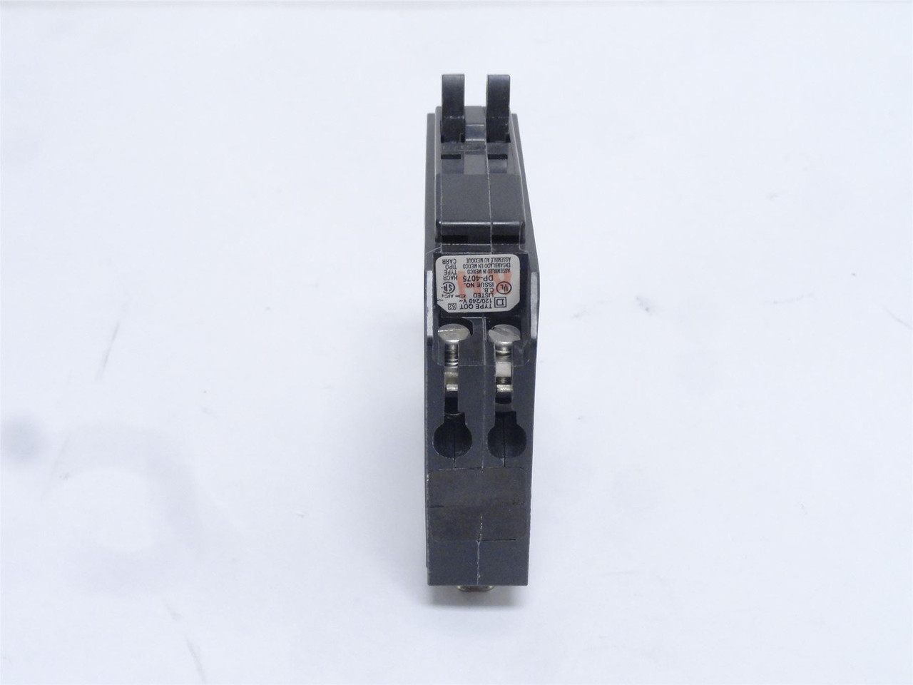 Square D QO1515; Tandom Circuit Breaker 15A/15A 1P 120/240VAC