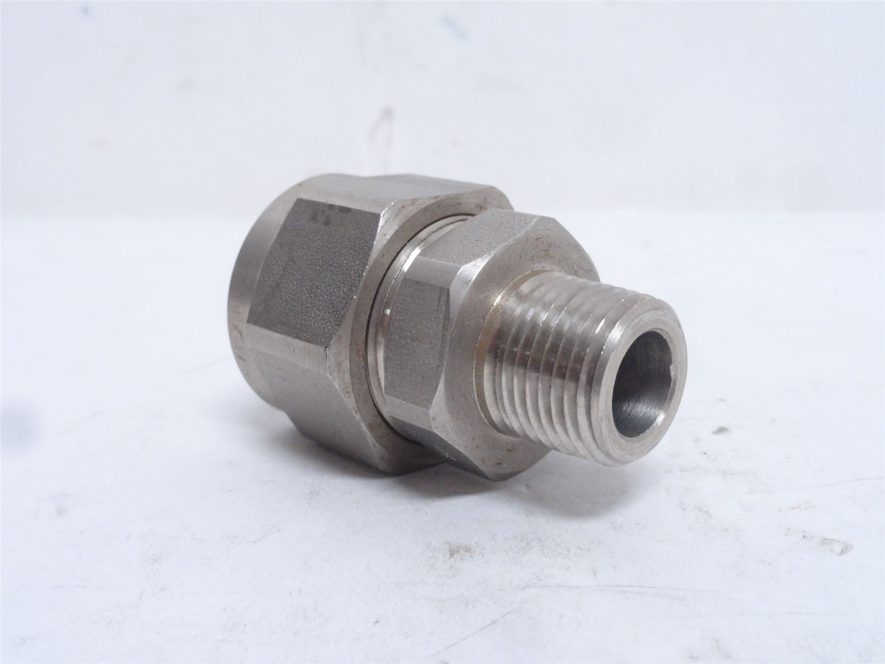 BEX 1/2MAJ; Spray Nozzle Adjustable Joint; SS; 1/2NPT