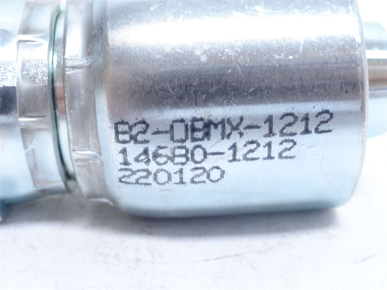 Continental B2-OBMX-1212; Crimp Fitting; 3/4 BOSS x 3/4" Tube
