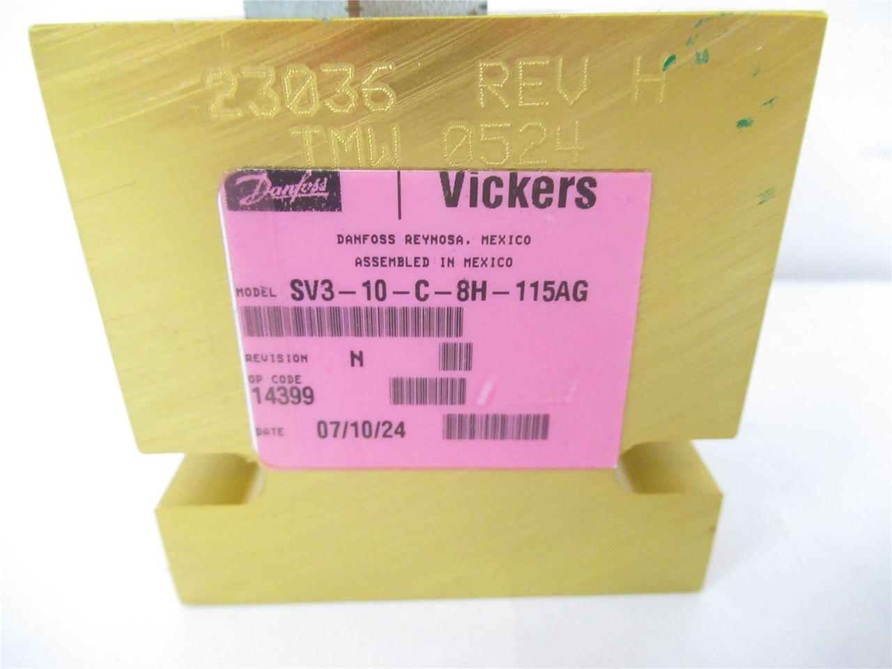 Danfoss SV3-10-C-8H-115AG; Vickers Solenoid 1/2" 2Way 115VAC