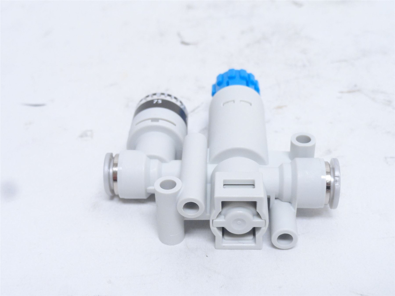 Festo VRPA-CM-T14-E; Pressure Regulator 8086006; 1/4" PTC
