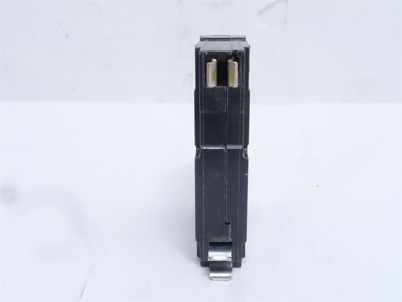 Square D QO120; Mini-Circuit Breaker; 20A; 1P; 120/240VAC