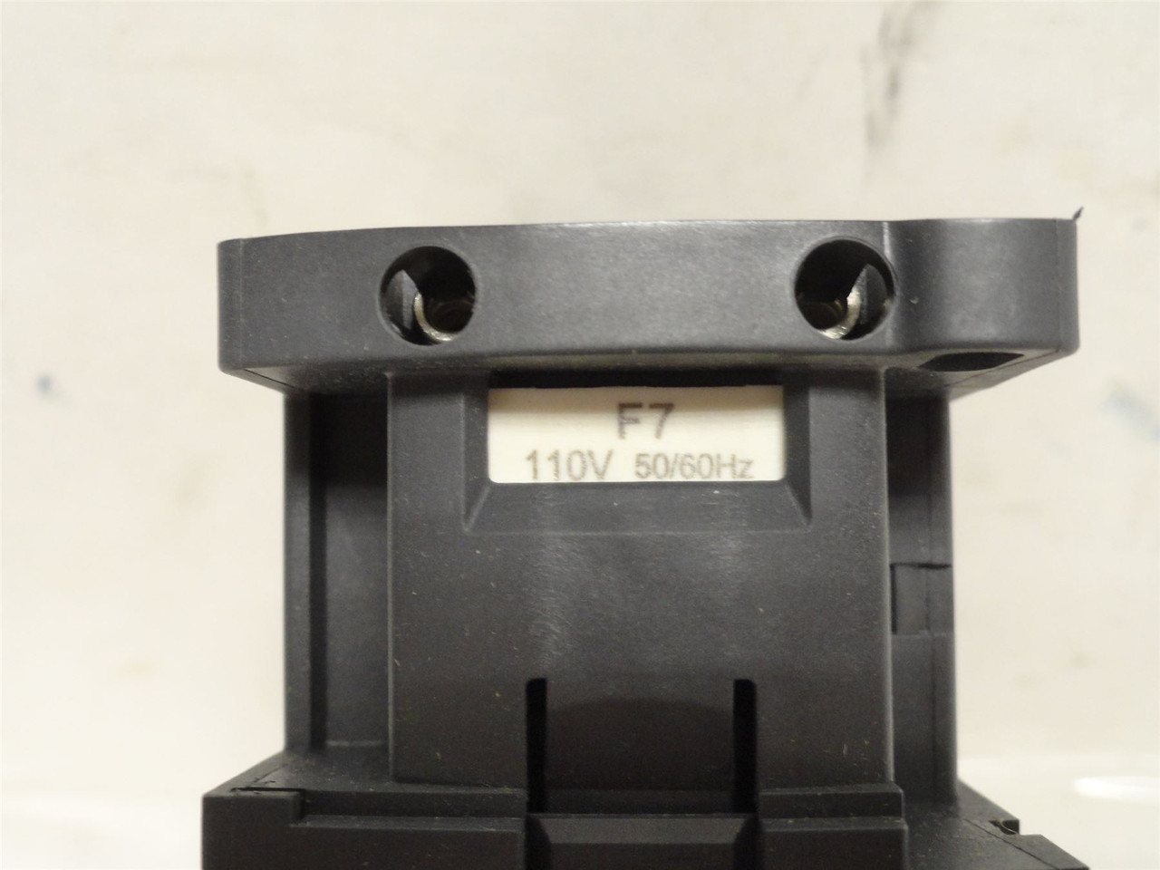 Schneider LC1D32F7; Contactor 32A 3P 400VAC Coil: 110VAC