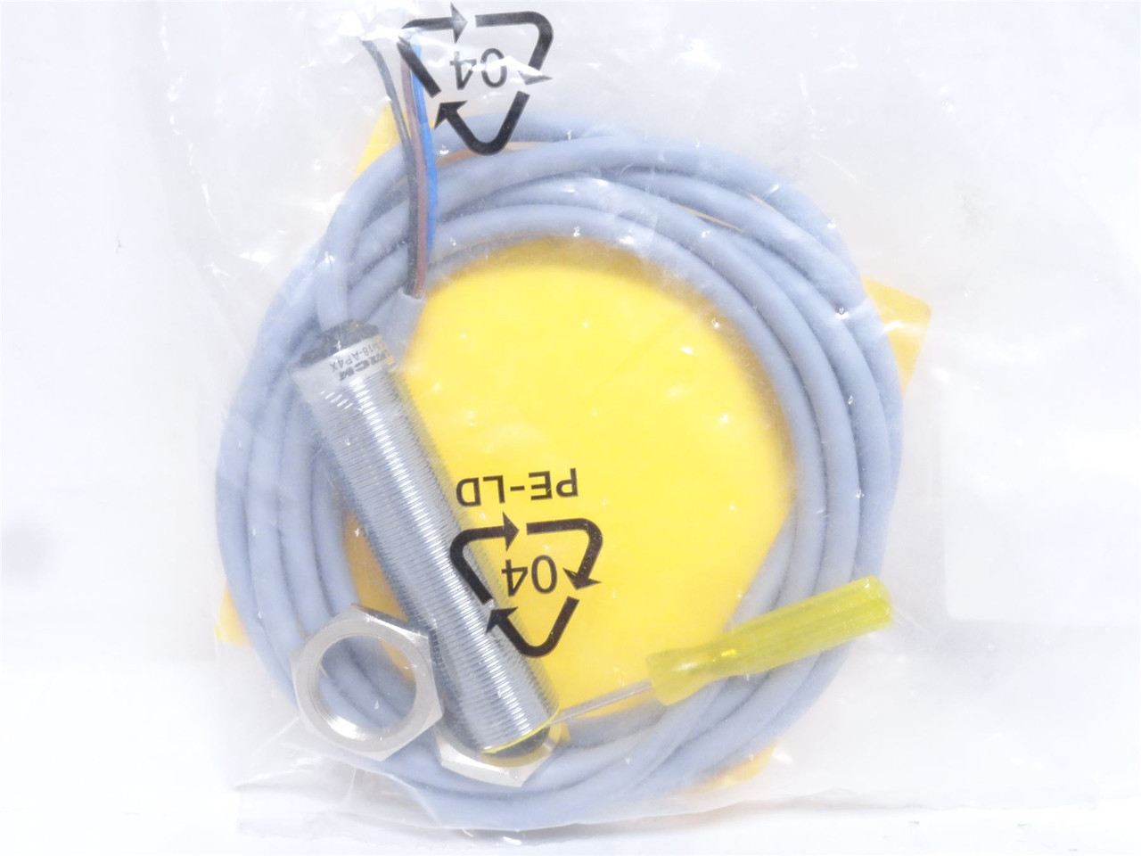 Turck BC5-M18-AP4X; Proximity Sensor 2504001; 10-65VDC; 200mA