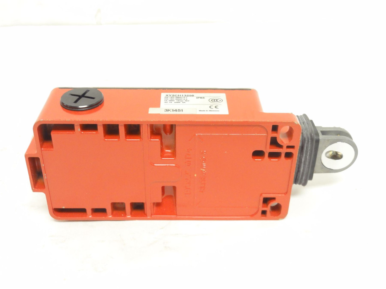 Telemecanique XY2CH13250; Cable Pull Switch; 3A; 24VAC; 1/2NPT