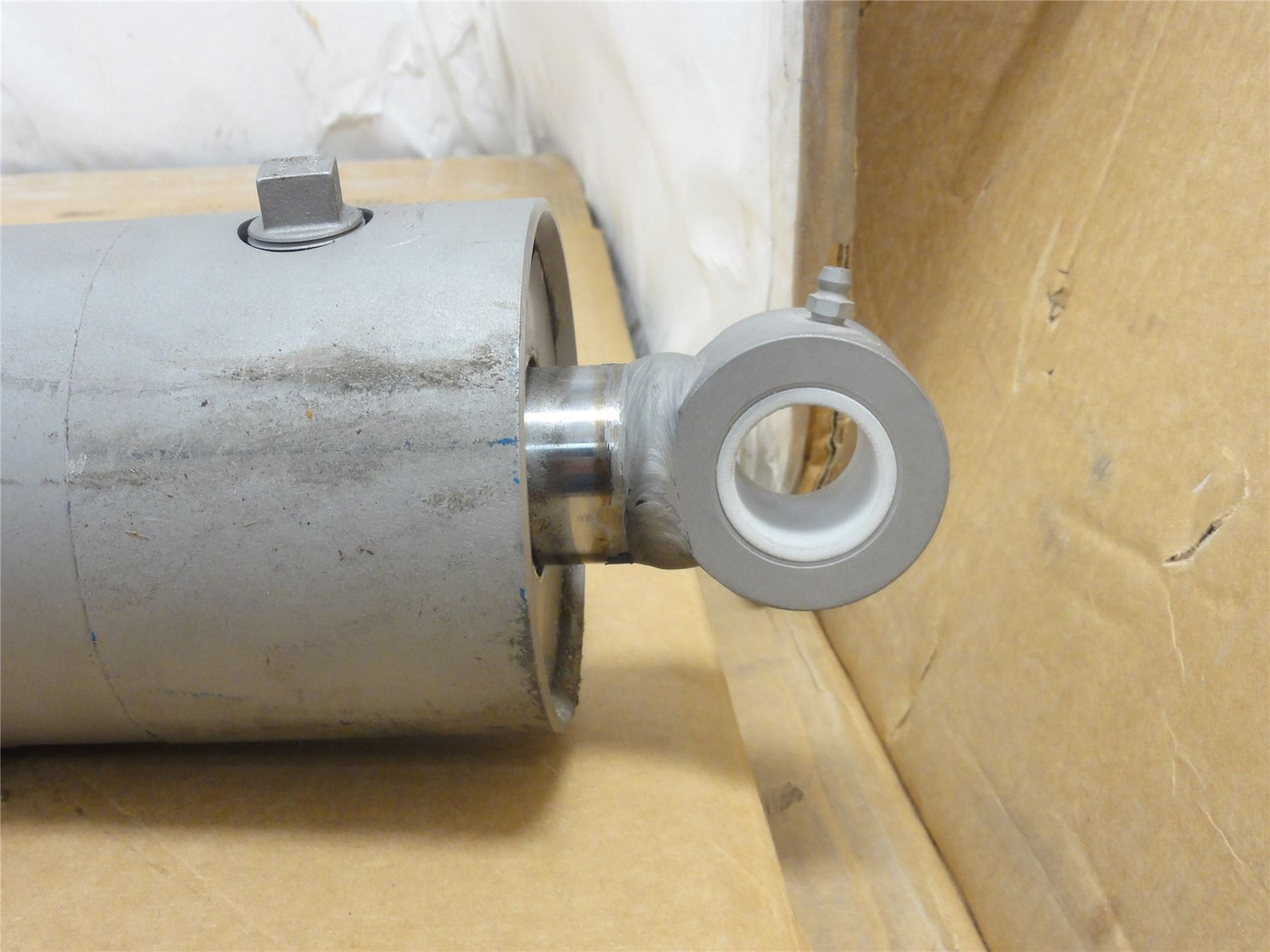 Ensight Solutions 500324; Hydraulic Cylinder 3.5"ID x 30" Stk