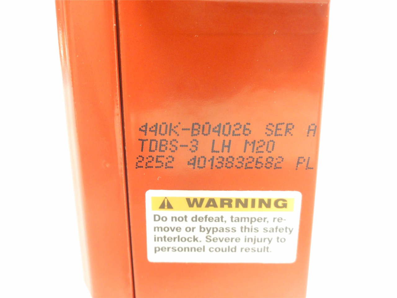 Allen-Bradley 440K-B04026; Safety Switch 10A; 250VAC; 1/2NPT