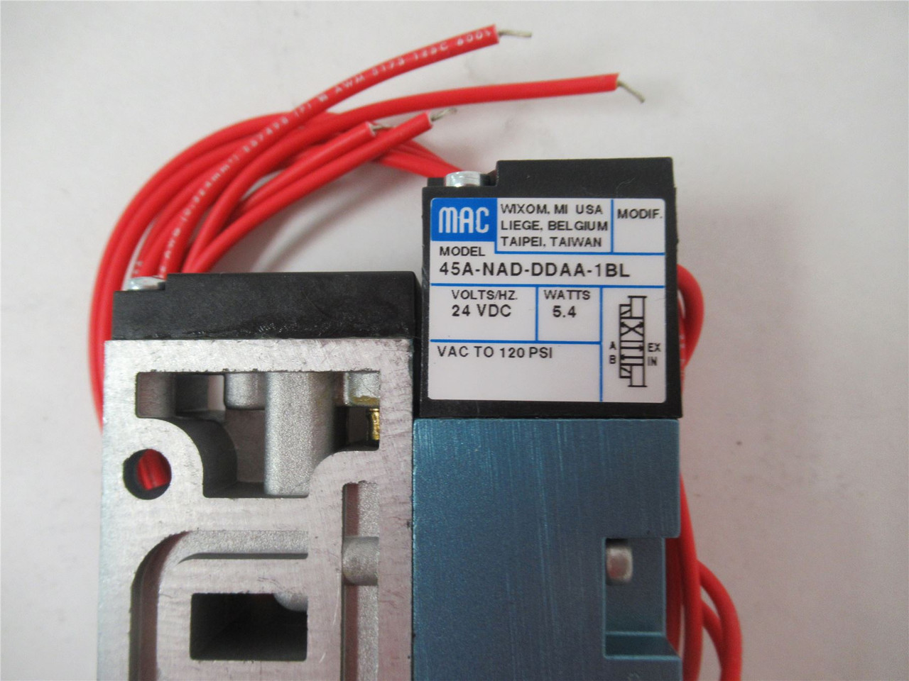 MAC 45A-NAD-DDAA-1BL;  Solenoid 4-WAY 1/8" NPTPort Size 24 V