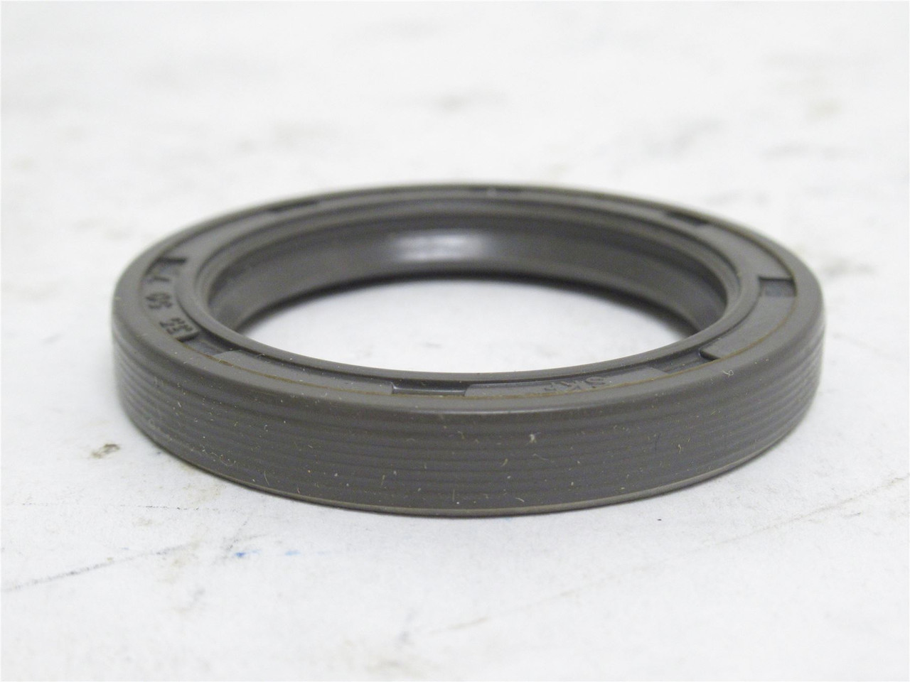 SKF 692407; Oil Seal; Single Lip; 35mmID x 50mmOD x 7mm Wide