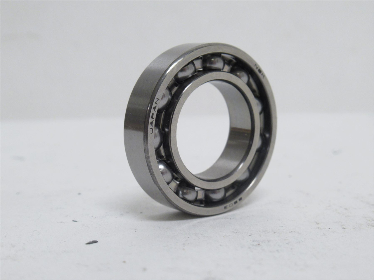 NSK 6903; Ball Bearing; 17mmID x 30mmOD x 7mm Wide
