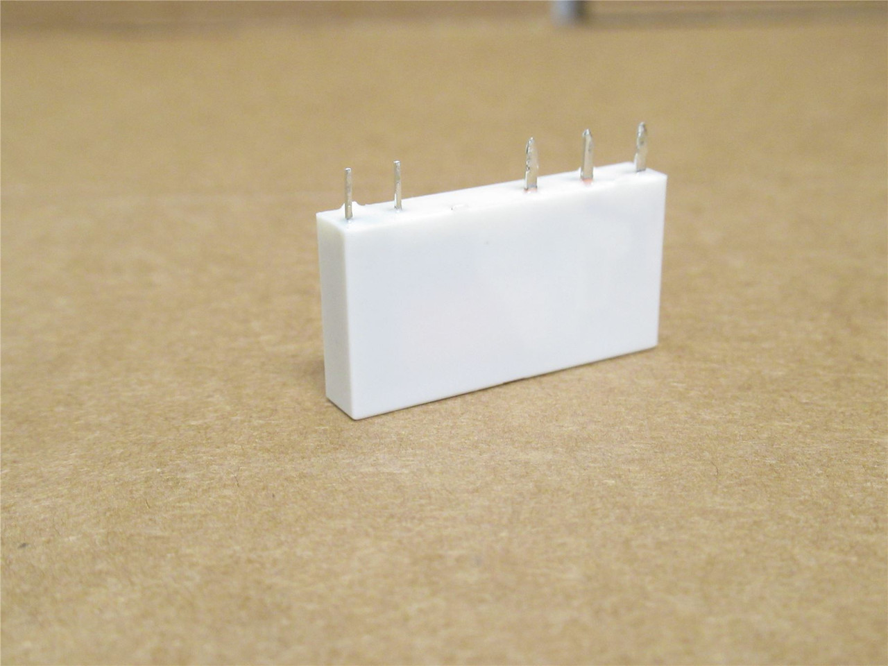 Phoenix 2961121; Relay; 6A; 250/240VAC/DC; 5-Pin