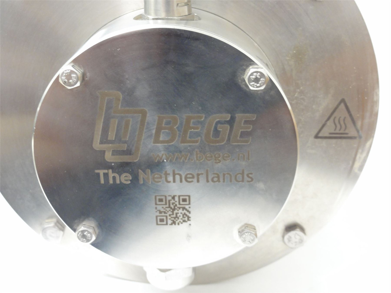 Bege KE 062/M - 90S4; SS Helical Bevel Gearmotor 460V 1.25KW