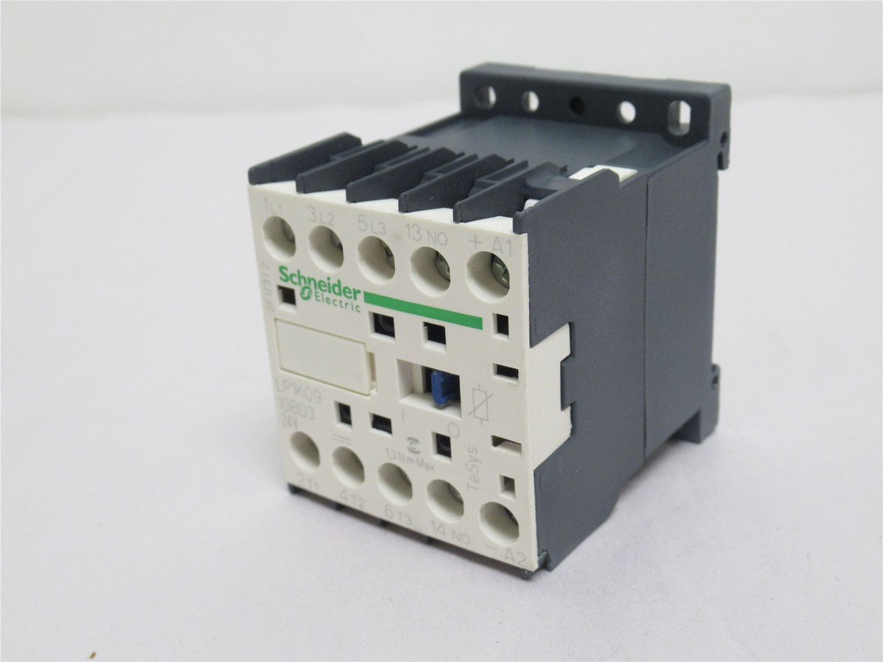 Schneider LP1K0910BD3; Contactor 9A; 3P; 600VAC; Coil: 24VDC