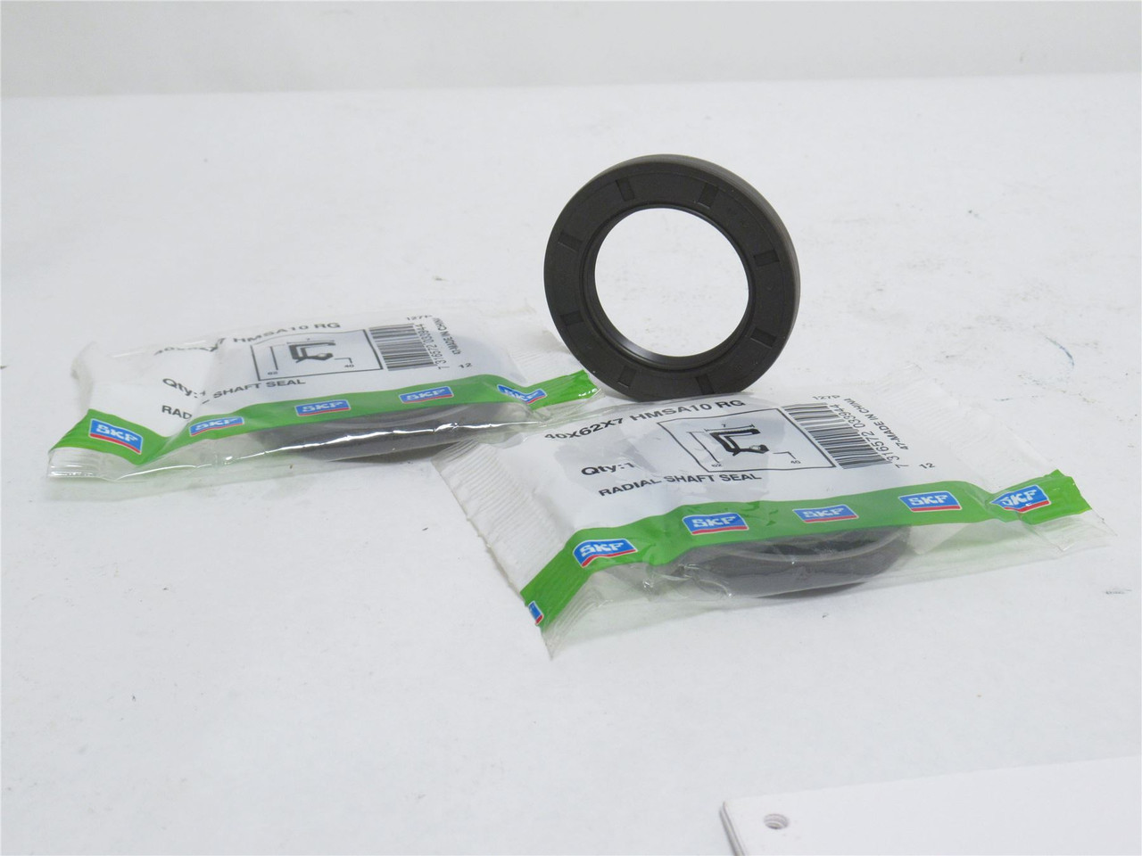 SKF 40X62X7 HMSA10 RG; Lot-3 Oil Seals; 40ID x 62OD x 7mm W