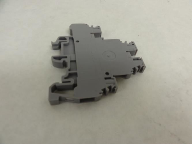 Entrelec M4/602; Lot-5 Contact Blocks; 20A; 600VAC