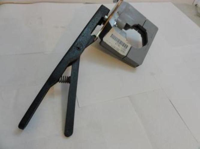 Grainger 1RLL9; Locking Handle Kit; 1" NPT; PVC