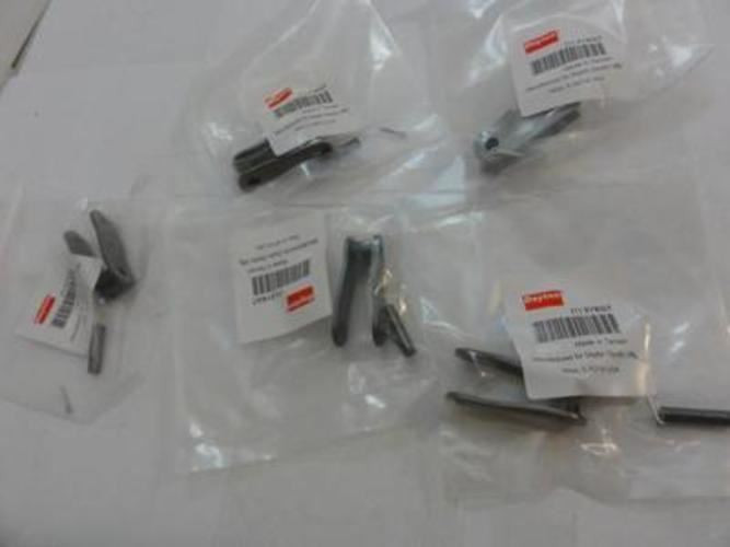 Dayton 2YEG7; LOT-5 Conveyor Offset Link; 1-1/4" Pitch