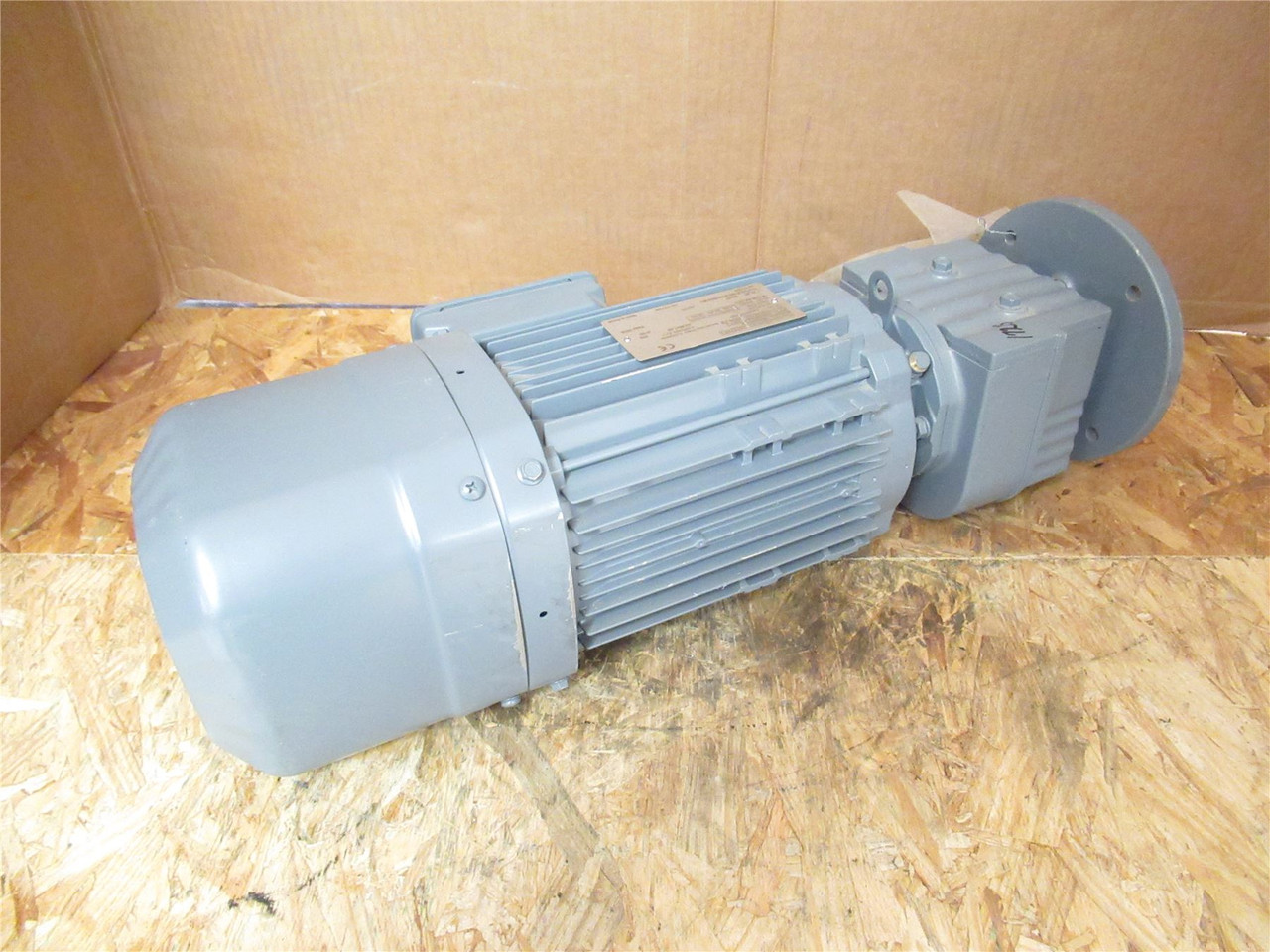 SEW RF17 DRN80M4/ES7C; Gearmotor W/Brake 11.4:1 Ratio; 0.75kW