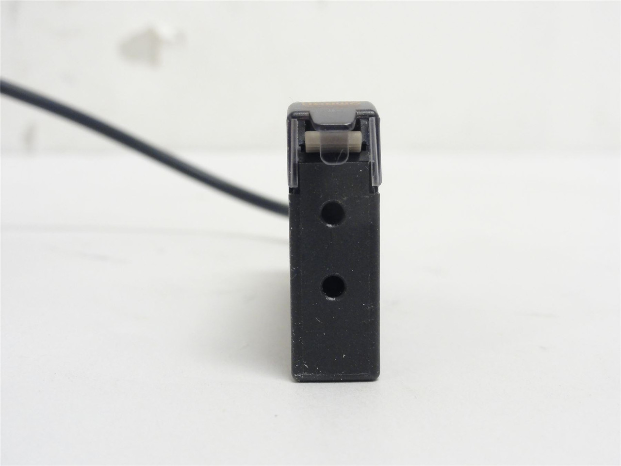 Omron E3X-NAG11; Fiber Amplifier Sensor; 12-24VDC; NPN