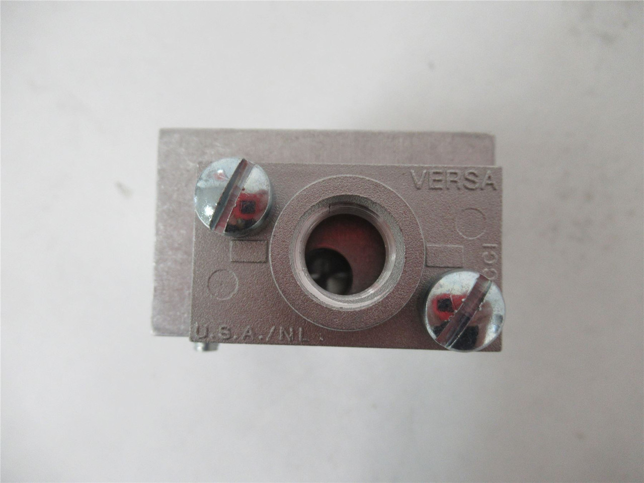 Versa KM-430; Pneumatic Subplate 4 Way Valve 1/4" NPT Ports