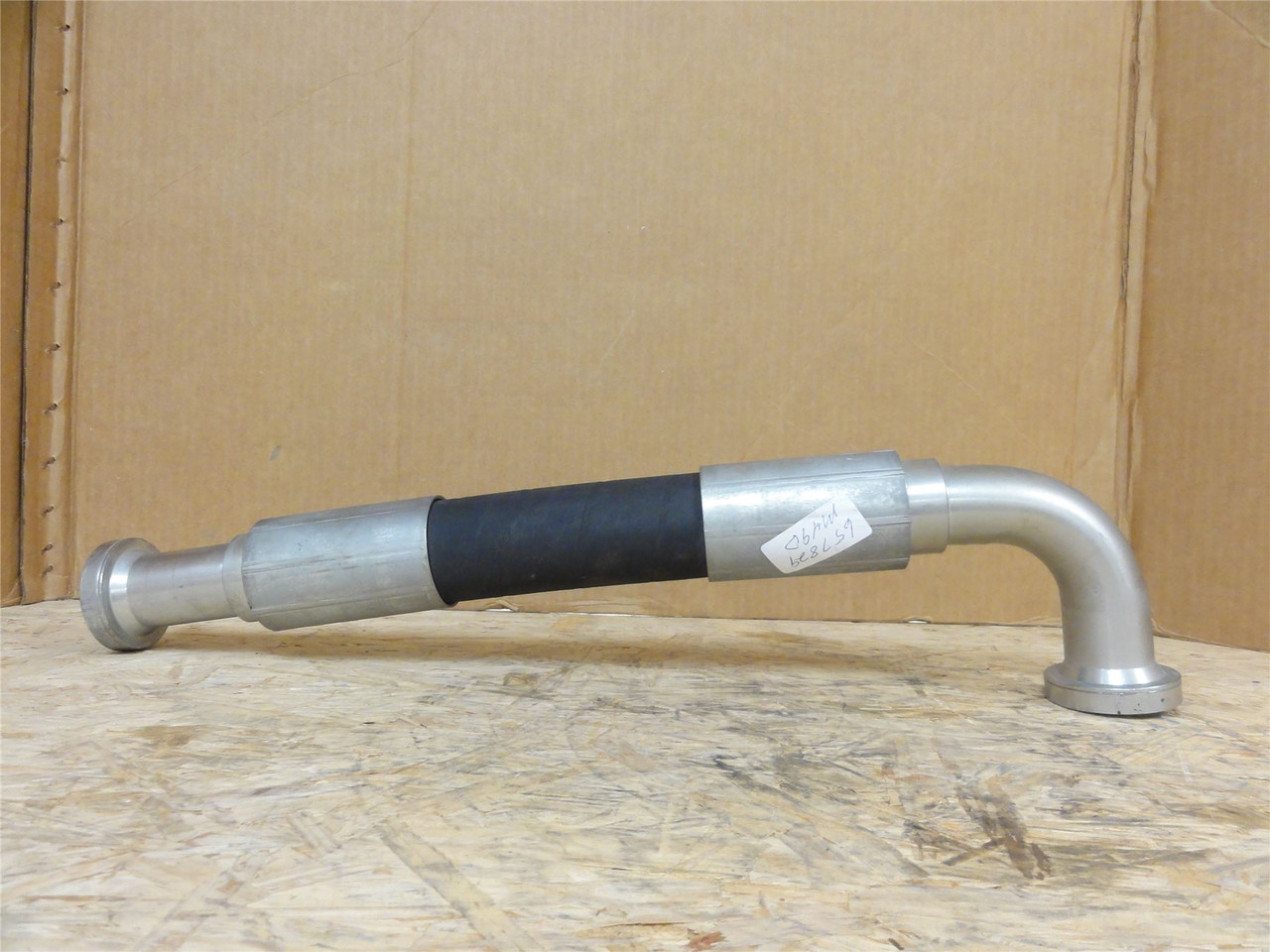 BYD CS250066232; Hose Assembly; 22-1/2" Long; 1-1/4" Tube Size