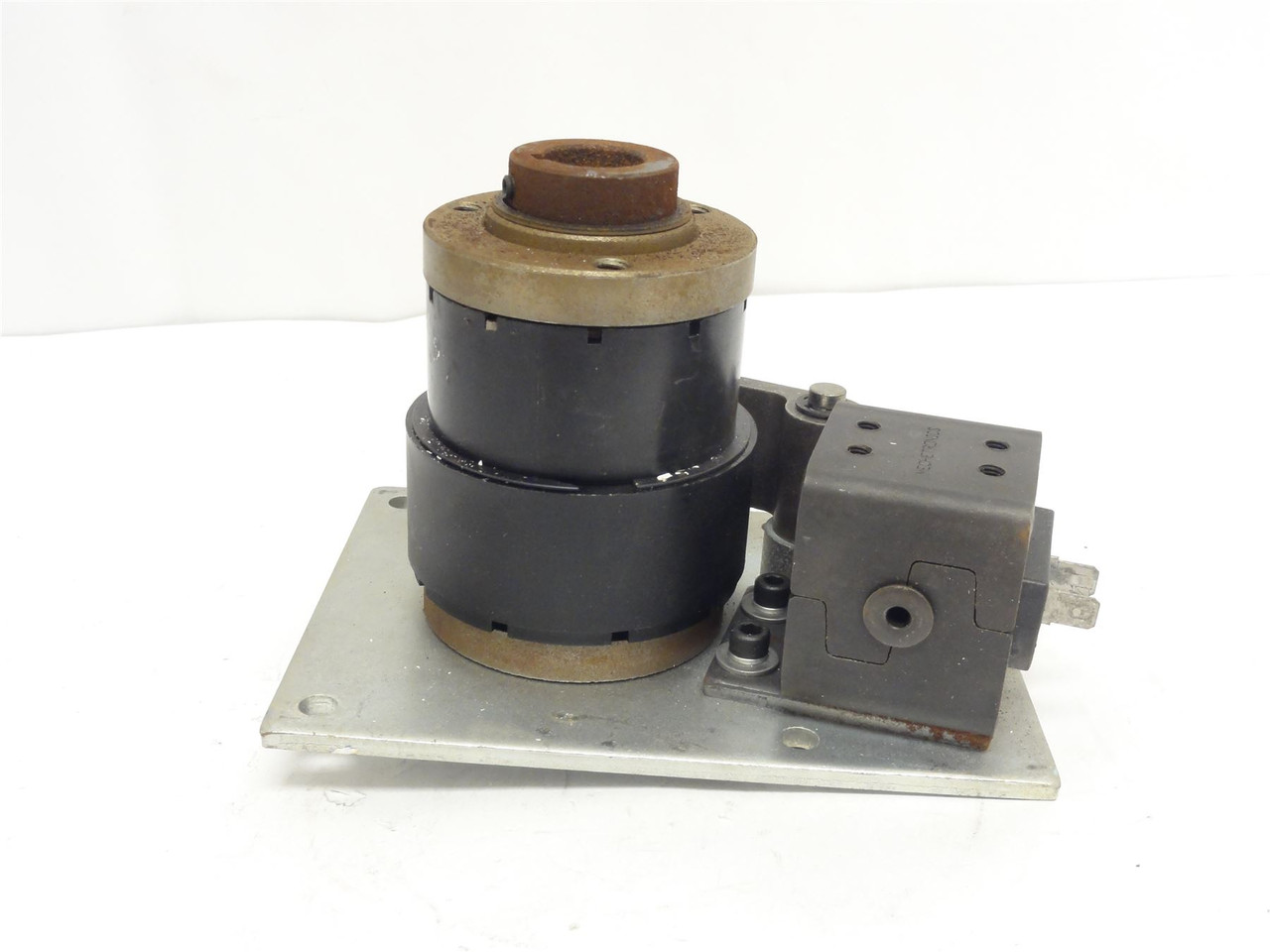 Warner Electric 306-17-051; Electric Brake & Clutch Assembly