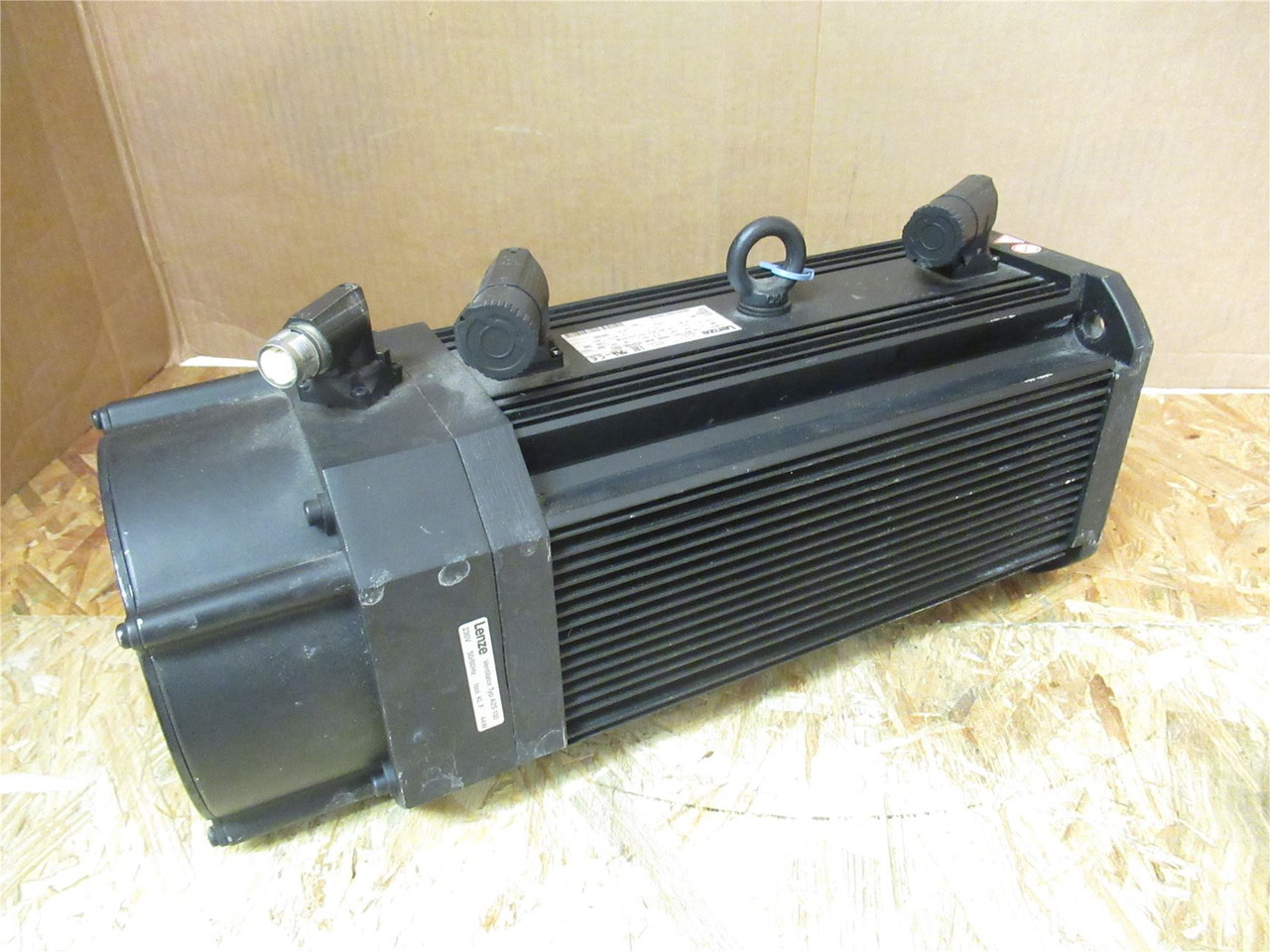 Lenze MCA 17N17-RSOBO-B24R-STBF10N-ROSU; Servo Motor; 5.1HP