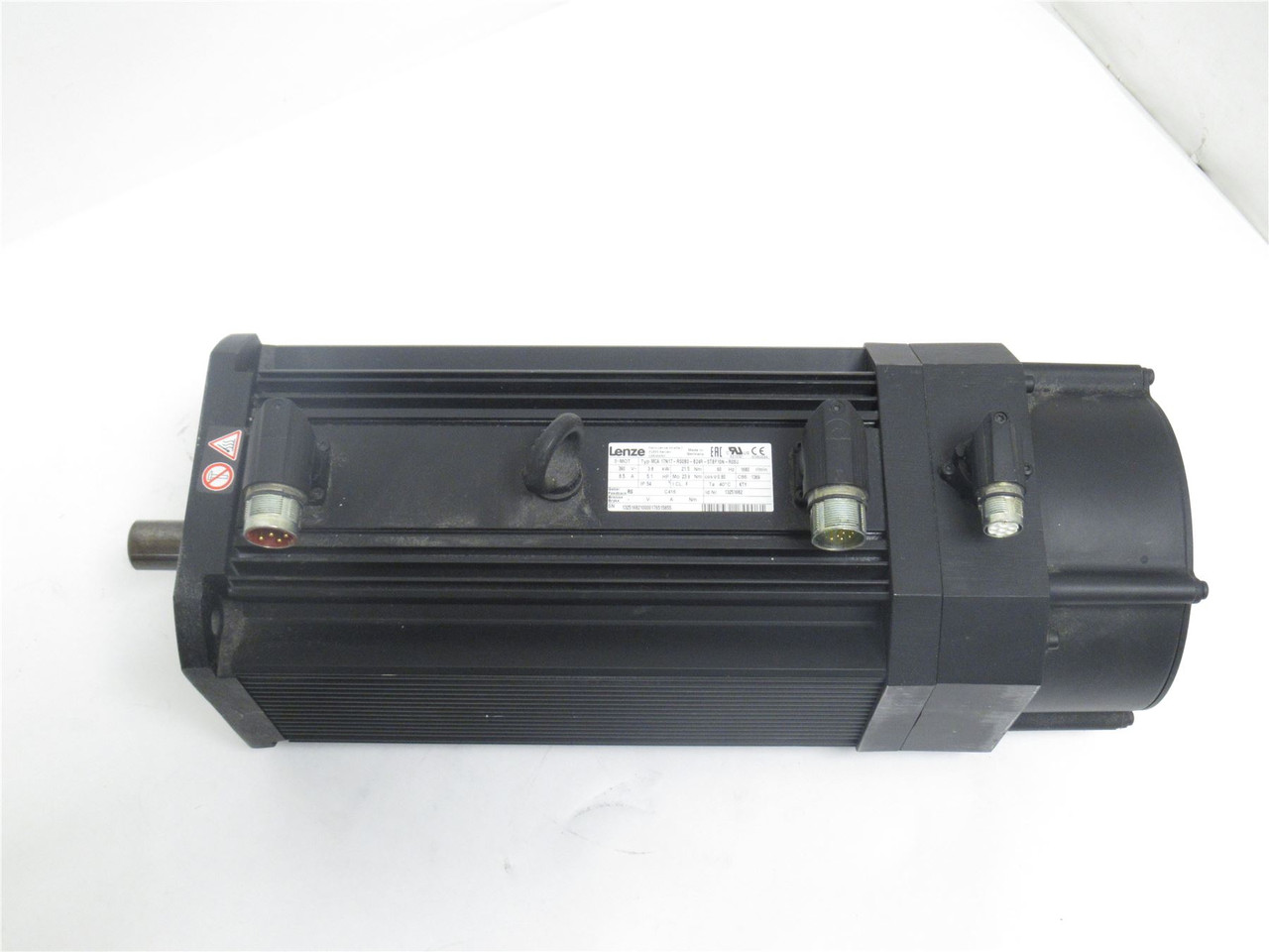 Lenze MCA 17N17-RSOBO-B24R-STBF10N-ROSU; Servo Motor; 5.1HP